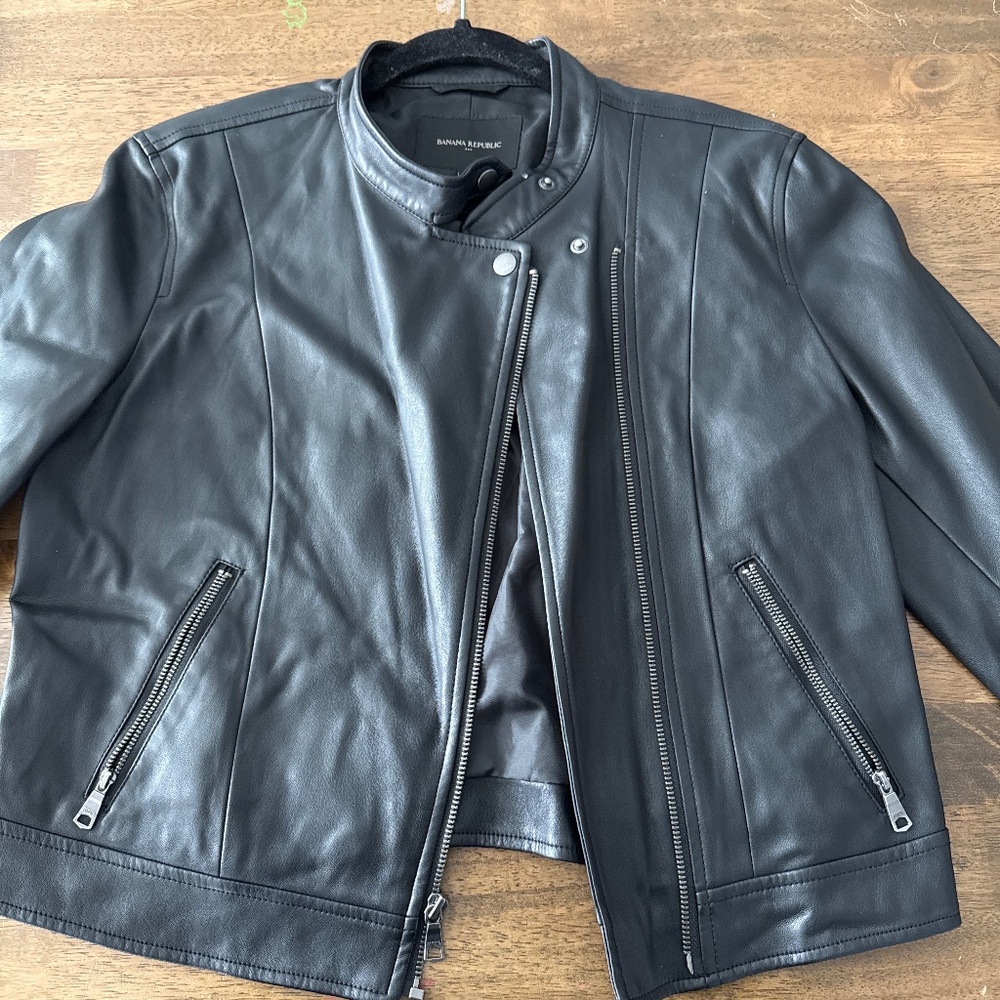 Banana Republic Leather Moto Jacket – Size M